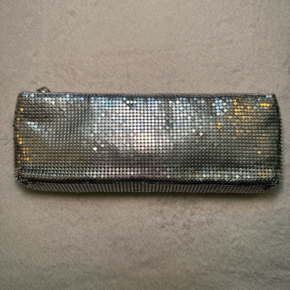Vintage Neiman Marcus Silver Metallic Mesh Metal Evening Clutch Pouchette - Picture 5 of 6
